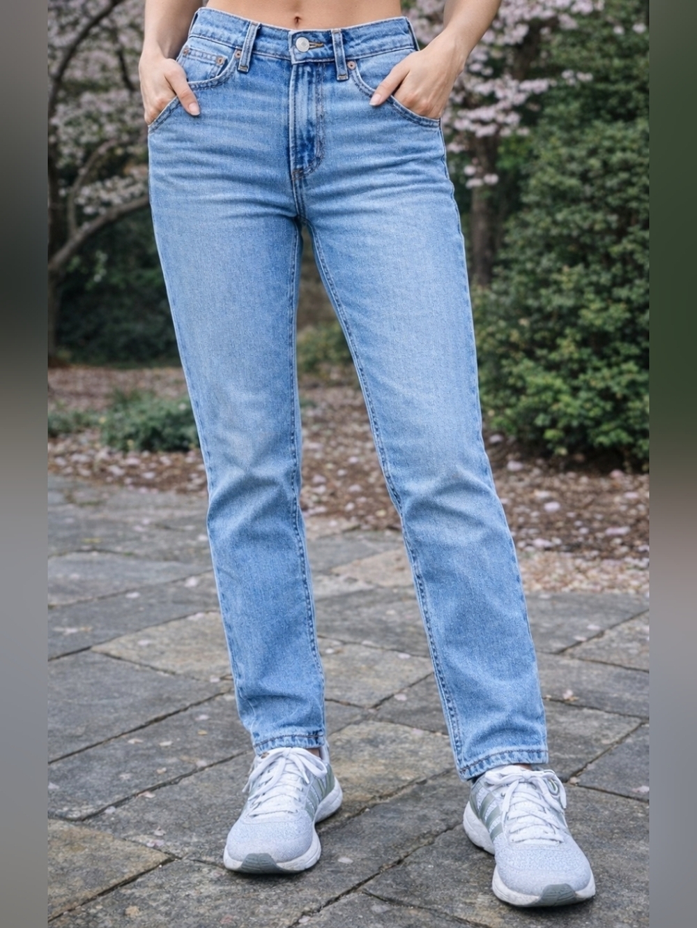Levi’s 505 Straight Leg Jeans W27 Light Wash Cropped Denim Vintage Style Classic